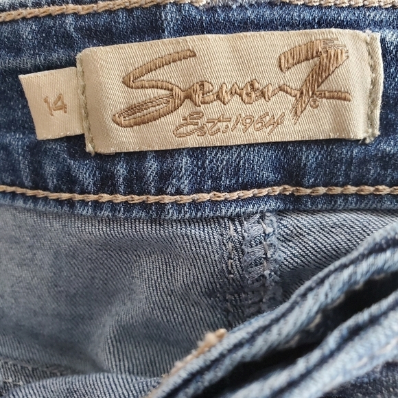 Seven7 jean shorts size 14 - Picture 5 of 6